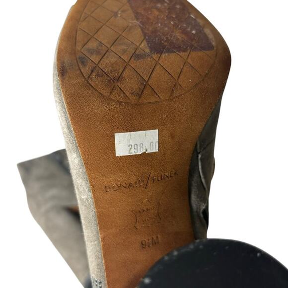 Donald Pliner Floral Embellished Peep Toe Suede Booties Grey Size 9.5 - Picture 9 of 9